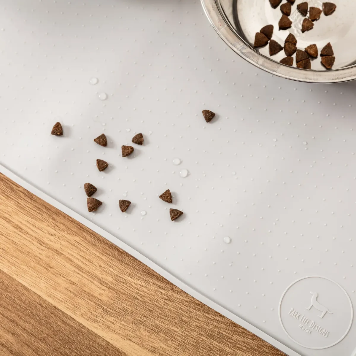 Silicone Mess Free Pet Placemat - Image 2